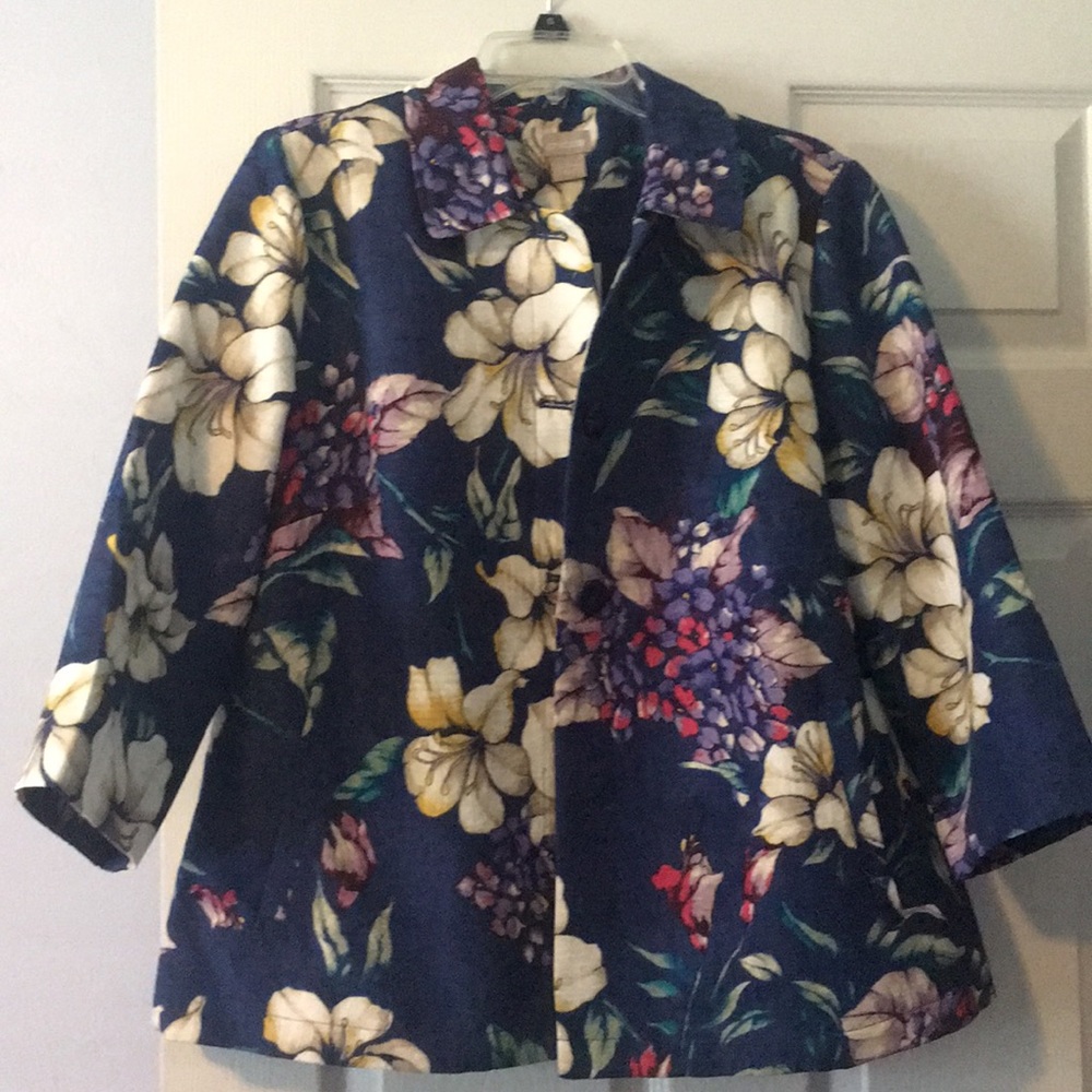 Chico’s 3/4 sleeve floral textured jacket